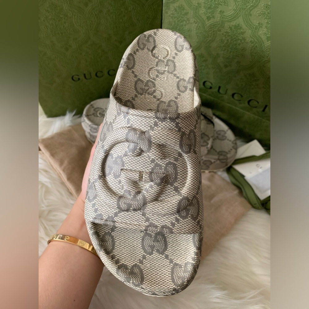Sold❌🟤BNIB GUCCI Monogram Slides🟤🟤 - Picture 4 of 15